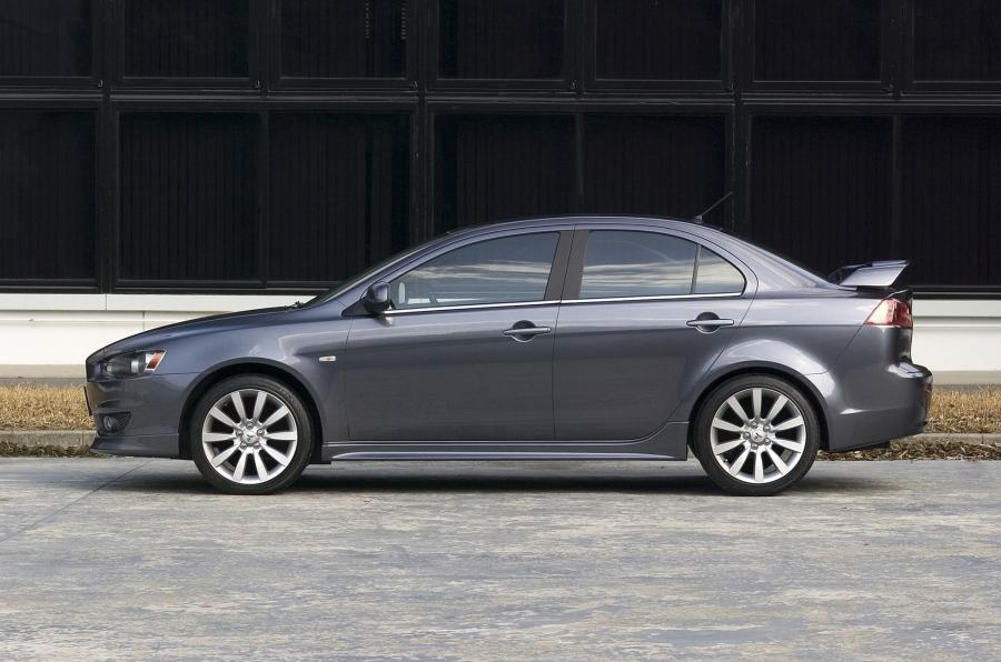  Mitsubishi Lancer 2007 года  (фото 71 из 104)